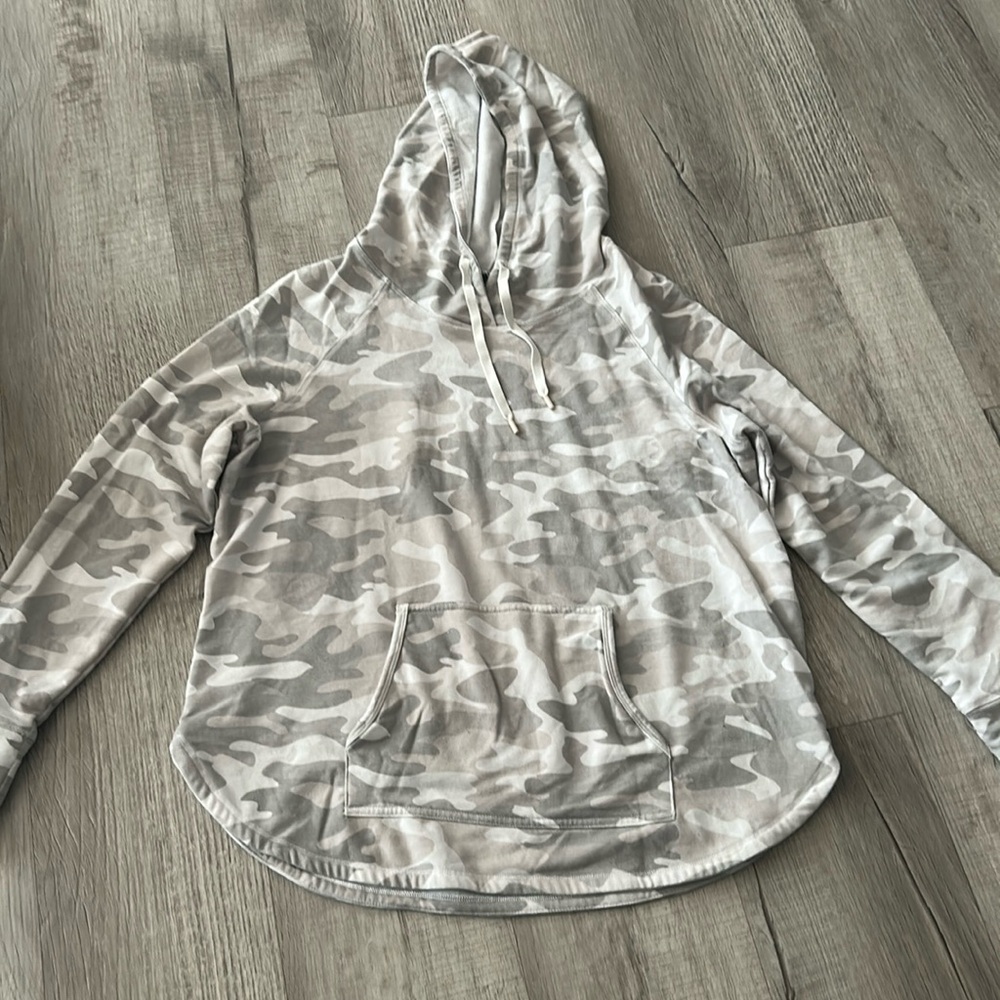 White camo dsg hoodie.
